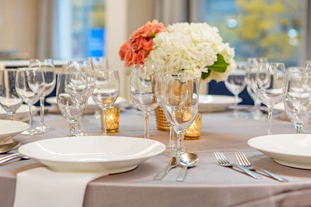 רונרט פארק Hotel Centro Sonoma Wine Country, Tapestry Collection Hilton מתקנים תמונה