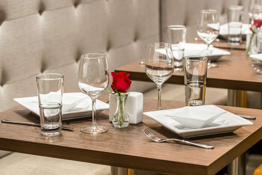 רונרט פארק Hotel Centro Sonoma Wine Country, Tapestry Collection Hilton מסעדה תמונה